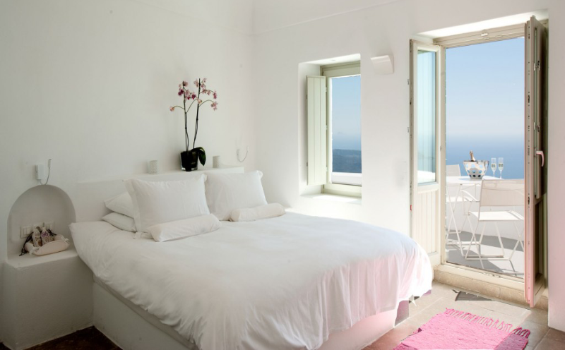 Những mẫu nhà phố sơn màu trắng sứ sang trọng, đẹp hút mắt | Totopaint.com 5 Những mẫu nhà phố sơn màu trắng sứ sang trọng, đẹp hút mắt | Totopaint.com